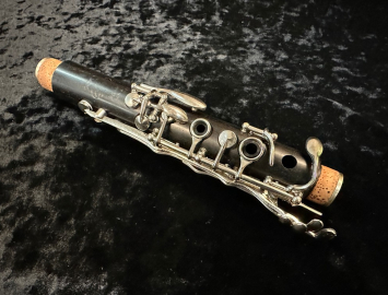 Photo Selmer USA Signet 100 Student Wood Clarinet, Serial #252647 – Ready To Play!